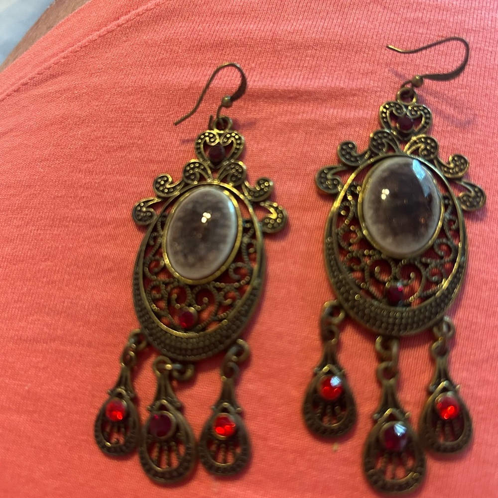 Elegant Gold and Red Filigree Earrings